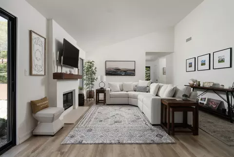 621 Las Perlas Dr, Santa Barbara, CA 93111