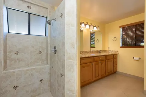 Bath - 1878 Ringsted Dr, Solvang, CA 93463 photo 1 of 2