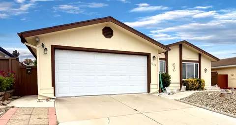 3420 Bent Tree Dr, Santa Maria, CA 93455