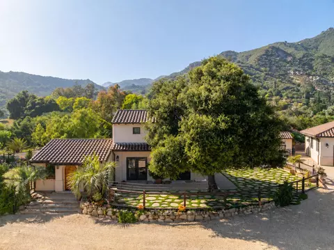 965 W Mountain Dr, Santa Barbara, CA 93103