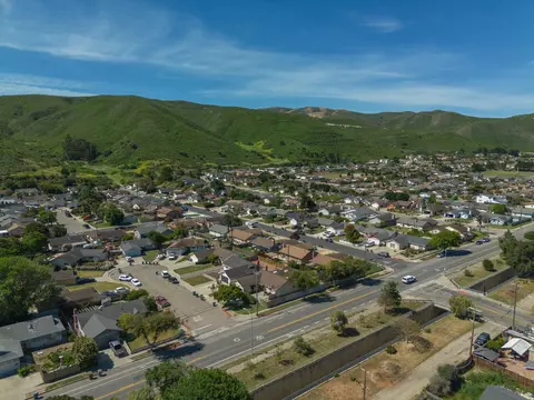 View/Area - 1001 W Lime Ave, Lompoc, CA 93436 photo 3 of 5
