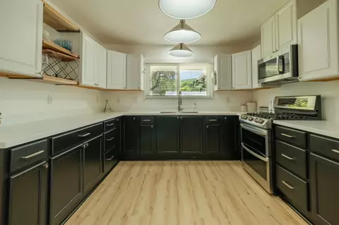 Kitchen - 1001 W Lime Ave, Lompoc, CA 93436 photo 3 of 5