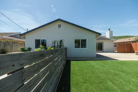 Exterior - 1001 W Lime Ave, Lompoc, CA 93436 photo 4 of 6
