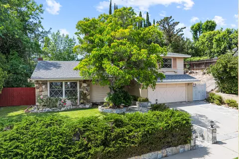 8311 Jason Ave, Canoga Park, CA 91304