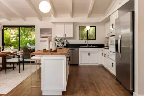 Kitchen - 546 Arbol Verde St, Carpinteria, CA 93013 photo 2 of 2