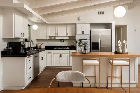 Kitchen - 546 Arbol Verde St, Carpinteria, CA 93013 photo 1 of 2