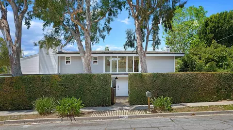809 Willowglen Rd, Santa Barbara, CA 93105