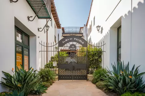 18 W Victoria St #112, Santa Barbara, CA 93101
