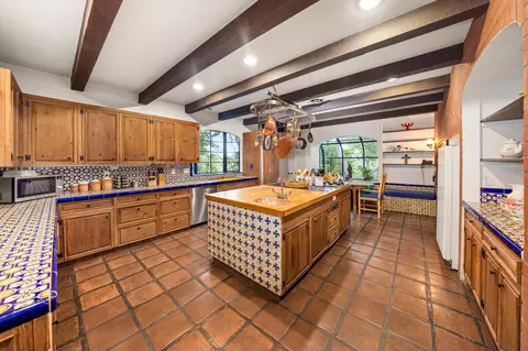 Kitchen - 725 Ashley Rd, Montecito, CA 93108 photo 1 of 1