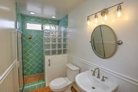 Bath - 7395 Freeman Pl, Goleta, CA 93117 photo 4 of 4