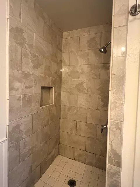 Bath - 7395 Freeman Pl, Goleta, CA 93117 photo 2 of 4
