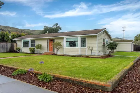 403 S M St, Lompoc, CA 93436