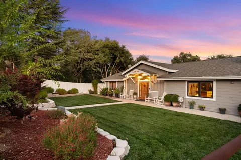 2550 Elk Grove Rd, Solvang, CA 93463
