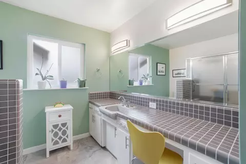 Bath - 700 N M St, Oxnard, CA 93030 photo 2 of 4