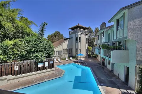 Exterior - 5455 8th St #5, Carpinteria, CA 93013 photo 4 of 6