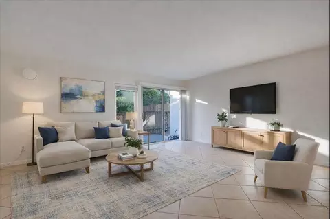 Living - 5455 8th St #5, Carpinteria, CA 93013 photo 3 of 5