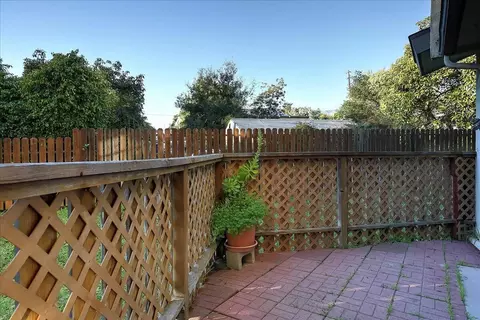 Exterior - 5455 8th St #5, Carpinteria, CA 93013 photo 3 of 7