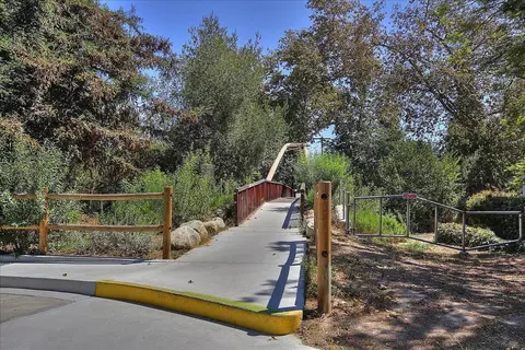 Exterior - 5455 8th St #5, Carpinteria, CA 93013 photo 6 of 7