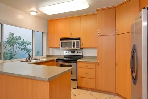 Kitchen - 5455 8th St #5, Carpinteria, CA 93013 photo 1 of 1