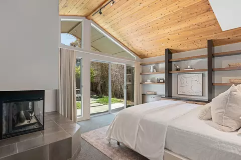 Bedroom - 175 Hermosillo Rd, Montecito, CA 93108 photo 1 of 2