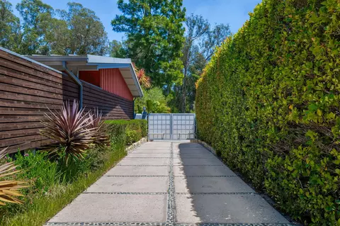 Exterior - 175 Hermosillo Rd, Montecito, CA 93108 photo 2 of 2