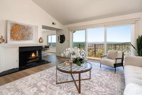 922 Roble Ln, Santa Barbara, CA 93103