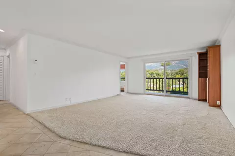 Living - 1034 Fairway Road Rd, Montecito, CA 93108 photo 4 of 8