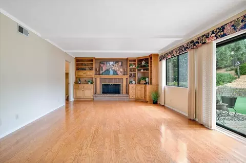 Living - 4603 Falcon Dr, Lompoc, CA 93436 photo 4 of 9