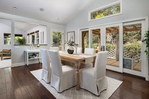 1352 Manitou Rd, Santa Barbara, CA 93101