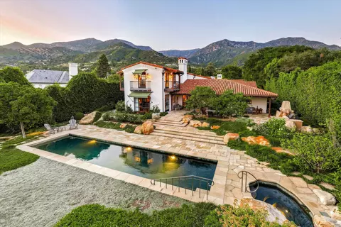 Exterior - 818 San Ysidro Ln, Montecito, CA 93108 photo 9 of 12