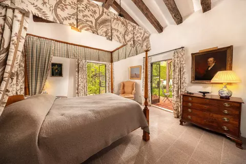 Bedroom - 818 San Ysidro Ln, Montecito, CA 93108 photo 1 of 3