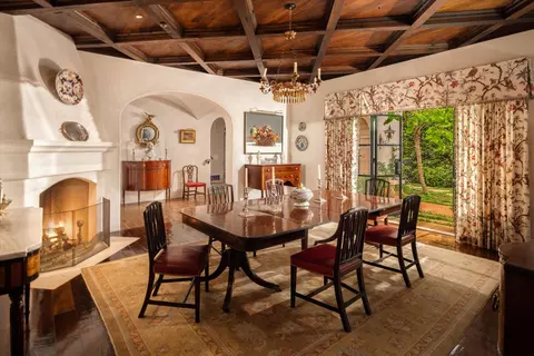 Dining - 818 San Ysidro Ln, Montecito, CA 93108 photo 1 of 1
