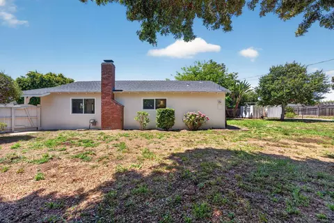 Exterior - 4768 Sterling Way, Carpinteria, CA 93013 photo 4 of 9
