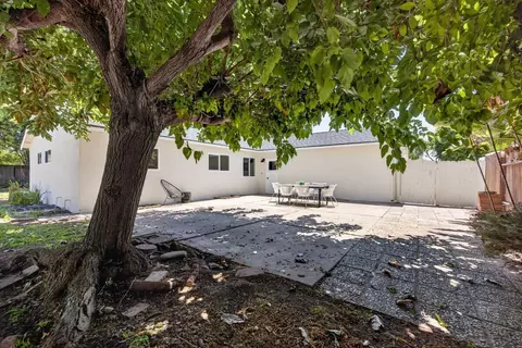 Exterior - 4768 Sterling Way, Carpinteria, CA 93013 photo 8 of 9