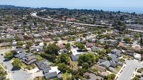 View/Area - 4768 Sterling Way, Carpinteria, CA 93013 photo 4 of 7