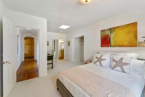 Bedroom - 99 La Vuelta Rd, Montecito, CA 93108 photo 4 of 5