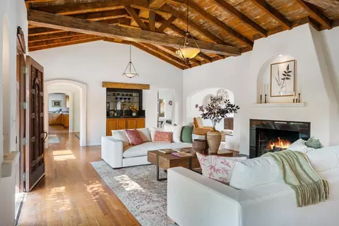 Living - 99 La Vuelta Rd, Montecito, CA 93108 photo 2 of 2