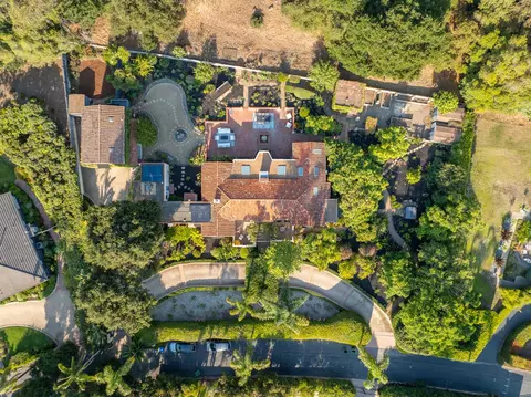 View/Area - 99 La Vuelta Rd, Montecito, CA 93108 photo 1 of 2