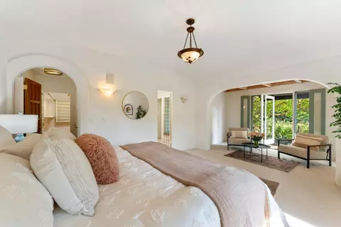 Bedroom - 99 La Vuelta Rd, Montecito, CA 93108 photo 2 of 5