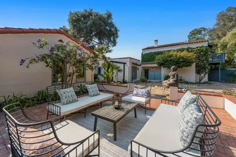 Exterior - 99 La Vuelta Rd, Montecito, CA 93108 photo 5 of 10