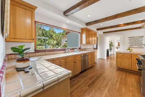 Kitchen - 99 La Vuelta Rd, Montecito, CA 93108 photo 1 of 3