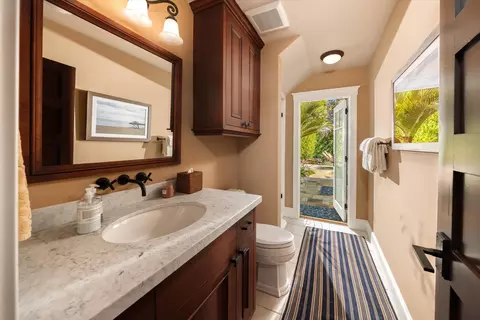 Bath - 416 Camphor Pl, Montecito, CA 93108 photo 3 of 4