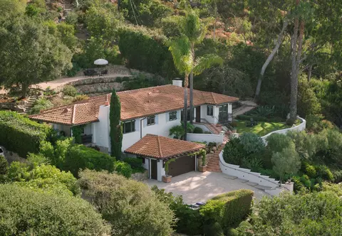 1416 Dover Rd, Santa Barbara, CA 93103