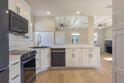 171 S Pueblo Ave, Ojai, CA 93023
