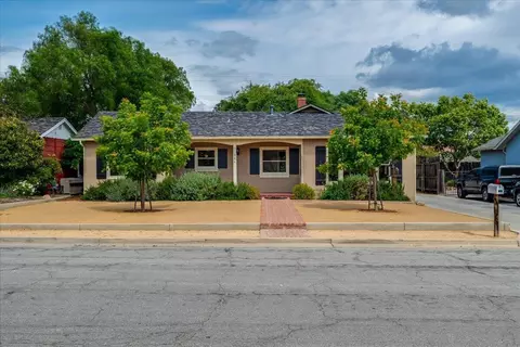584 5th St, Solvang, CA 93463