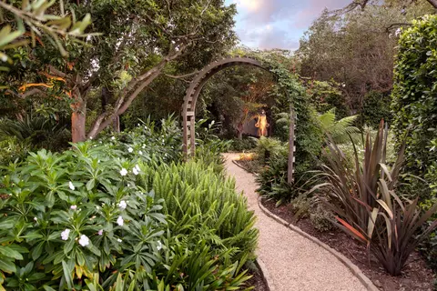 Exterior - 709 San Ysidro Ln, Montecito, CA 93108 photo 7 of 9