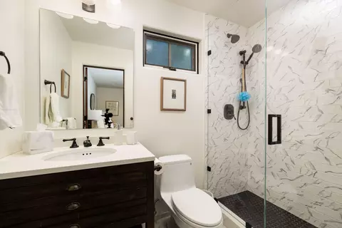 Bath - 195 Sheffield Dr, Montecito, CA 93108 photo 6 of 6