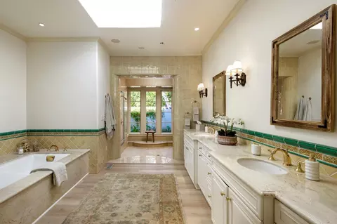 Bath - 869 Knollwood Dr, Montecito, CA 93108 photo 1 of 2