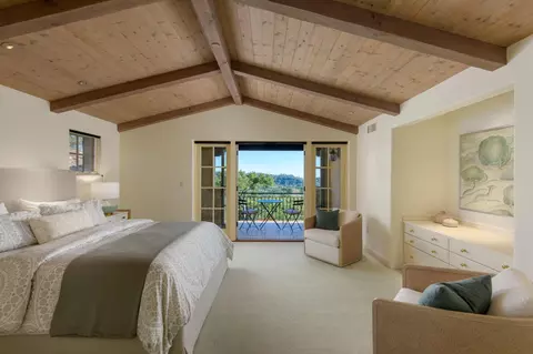 Bedroom - 869 Knollwood Dr, Montecito, CA 93108 photo 2 of 5