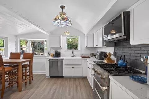 Kitchen - 228 High St, Oak View, CA 93022 photo 1 of 2